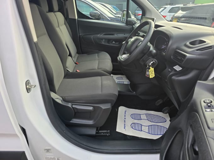 2025 Toyota Proace City