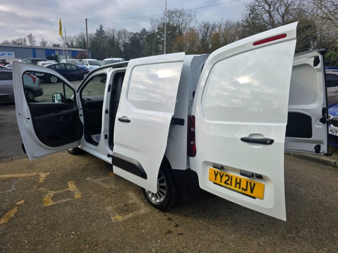 2025 Toyota Proace City