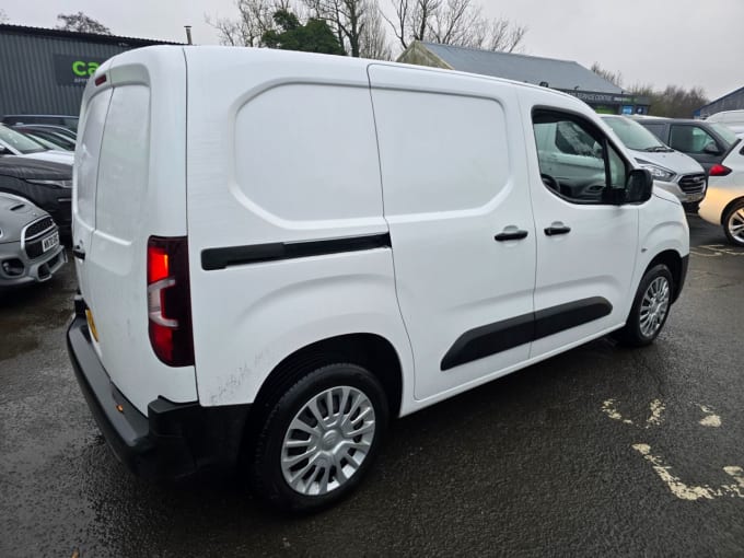 2025 Toyota Proace City