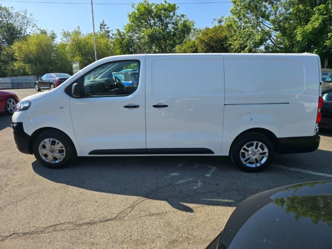 2025 Vauxhall Vivaro