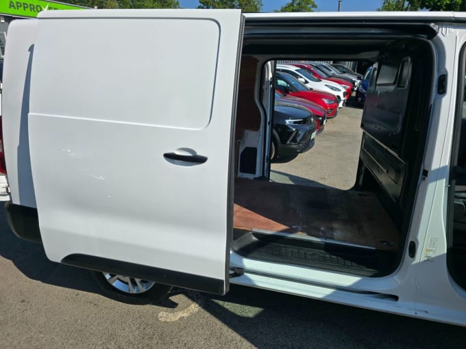 2025 Vauxhall Vivaro