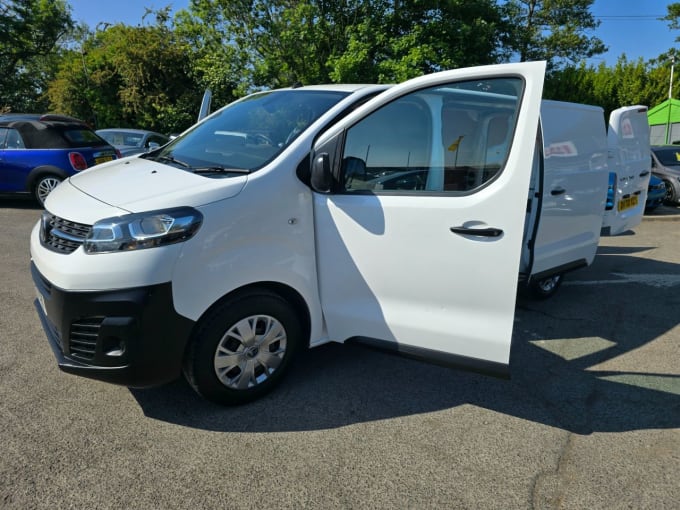 2025 Vauxhall Vivaro