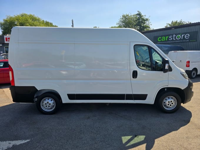 2025 Peugeot Boxer