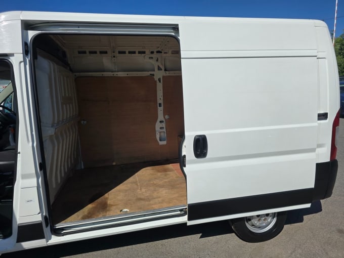 2025 Peugeot Boxer