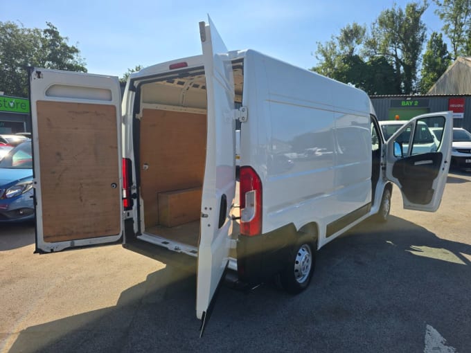 2025 Peugeot Boxer