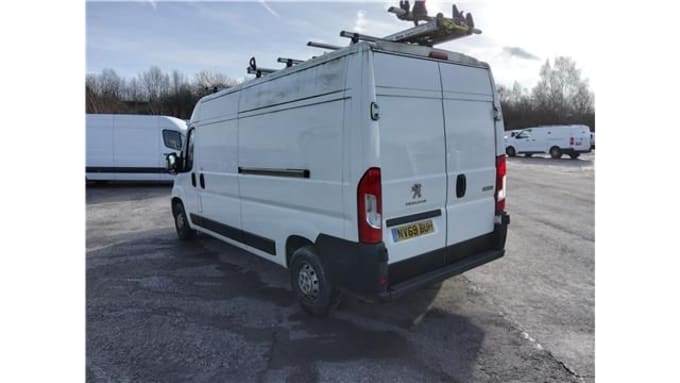 2025 Peugeot Boxer