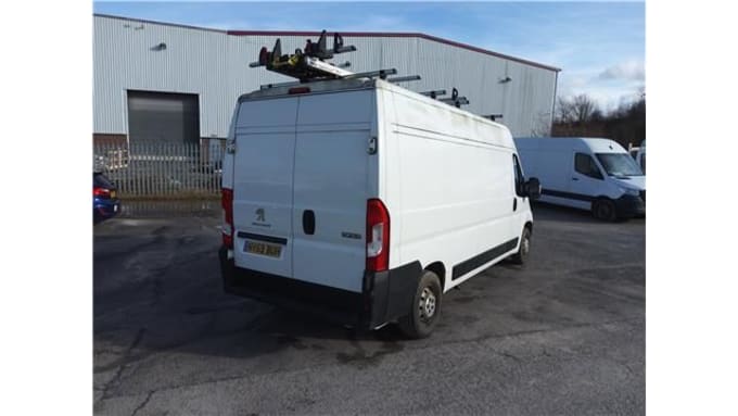 2025 Peugeot Boxer