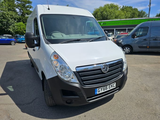 2025 Vauxhall Movano