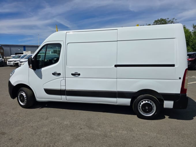 2025 Vauxhall Movano