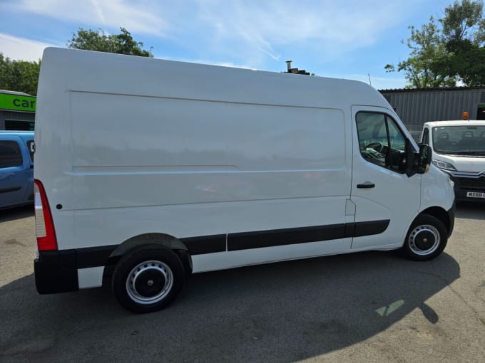 2025 Vauxhall Movano