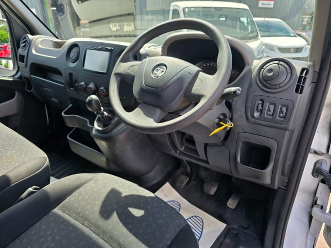 2025 Vauxhall Movano