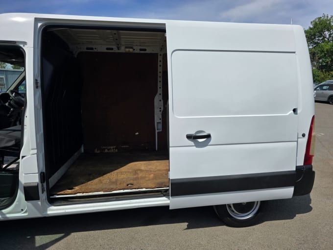 2025 Vauxhall Movano