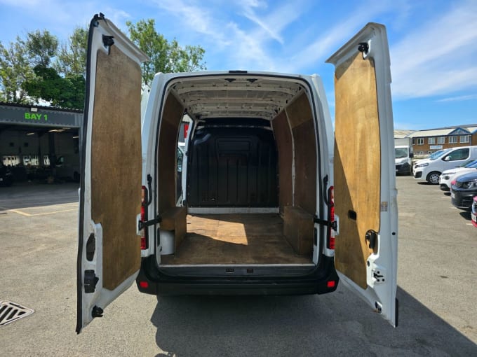 2025 Vauxhall Movano