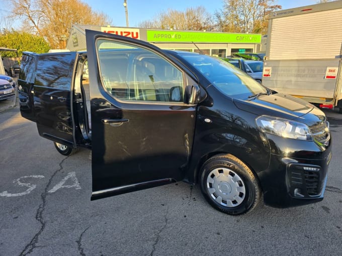 2025 Vauxhall Vivaro