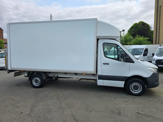 2025 Mercedes-benz Sprinter