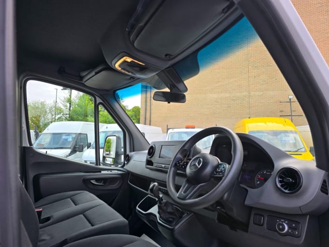 2025 Mercedes-benz Sprinter
