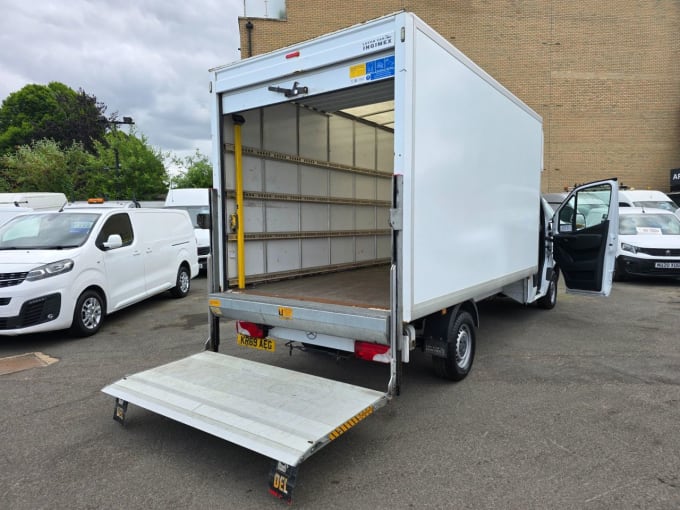 2025 Mercedes-benz Sprinter