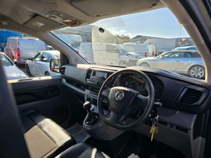 2025 Vauxhall Vivaro