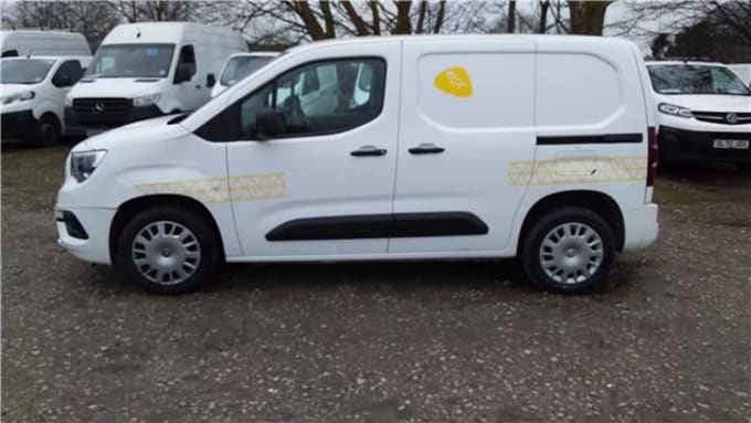 2025 Vauxhall Combo