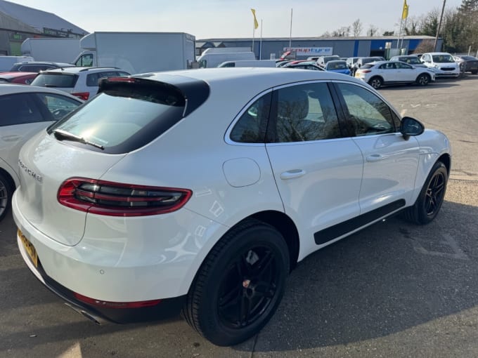 2017 Porsche Macan