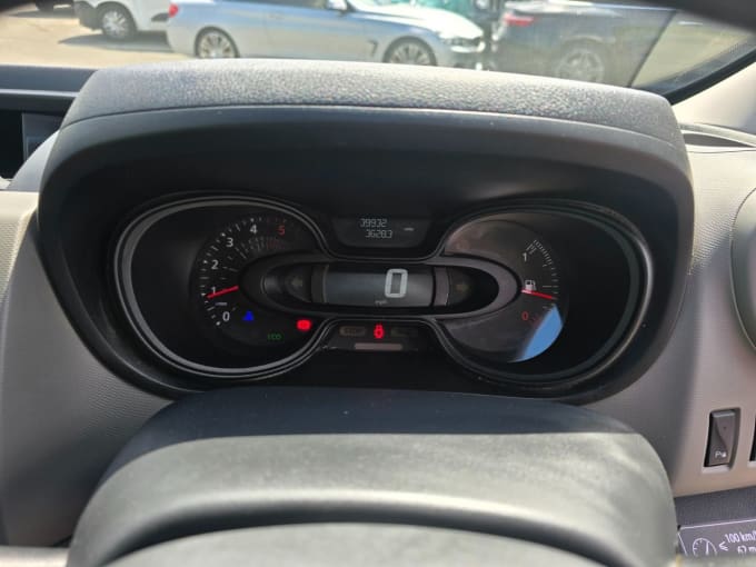 2025 Renault Trafic