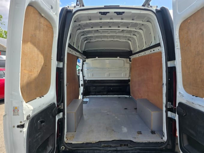 2025 Renault Trafic