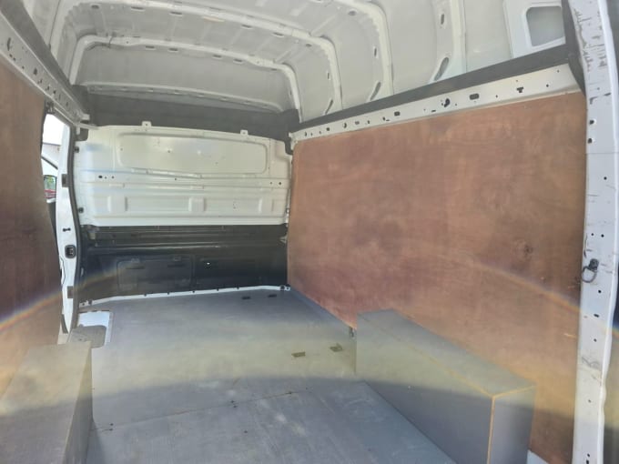 2025 Renault Trafic