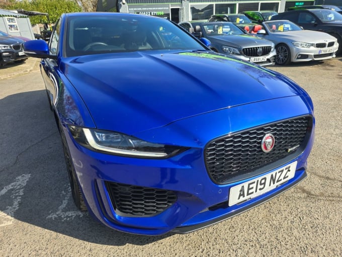 2025 Jaguar Xe