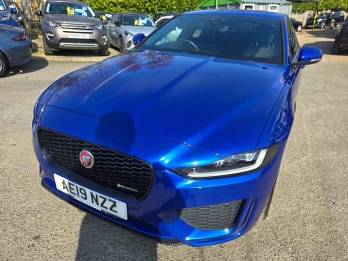 2025 Jaguar Xe