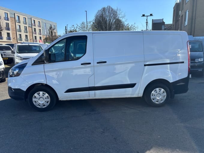 2025 Ford Transit Custom