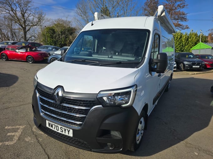 2025 Renault Master