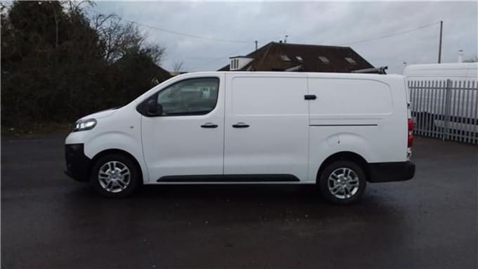 2025 Vauxhall Vivaro