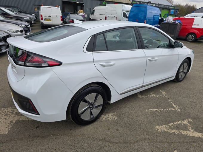 2025 Hyundai Ioniq