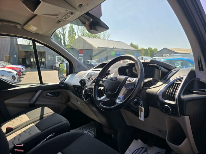2025 Ford Transit Custom