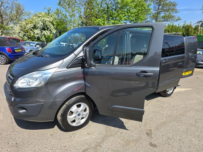 2025 Ford Transit Custom