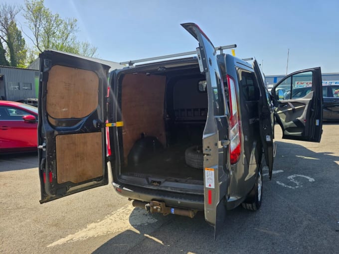2025 Ford Transit Custom
