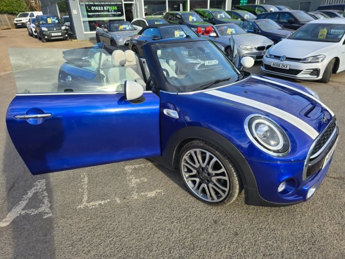 2025 Mini Convertible