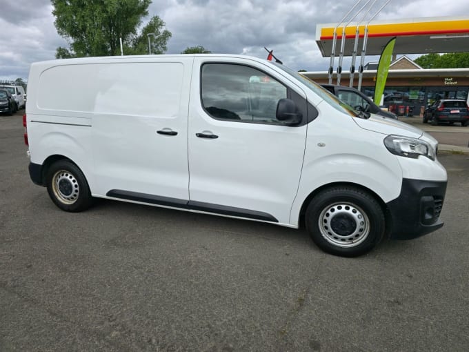 2025 Peugeot Expert