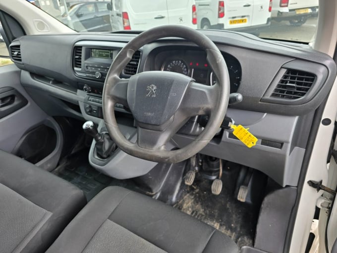 2025 Peugeot Expert