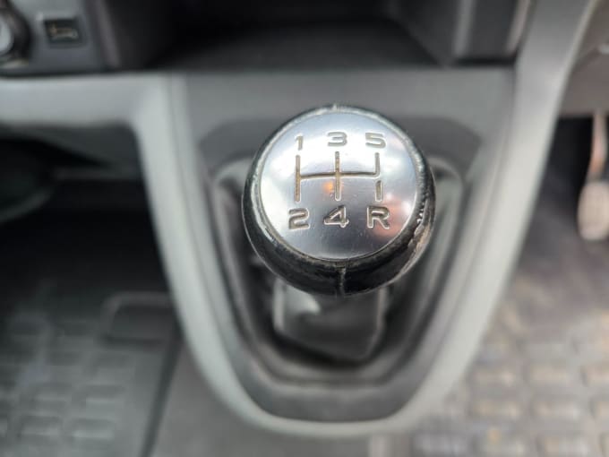 2025 Peugeot Expert