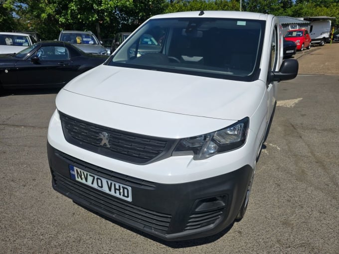 2025 Peugeot Partner