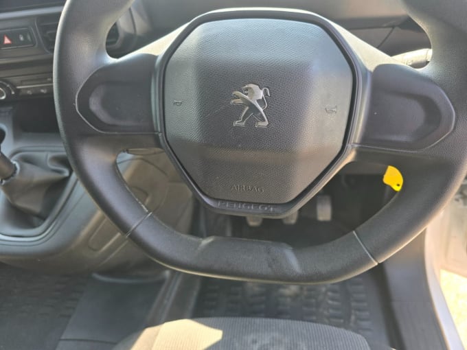 2025 Peugeot Partner