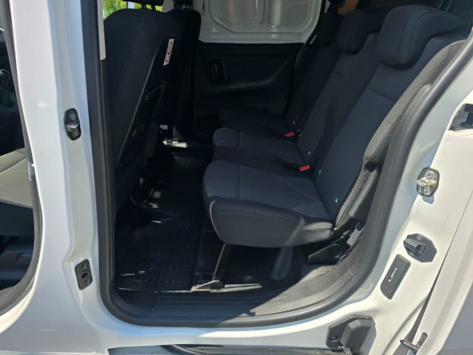 2025 Peugeot Partner