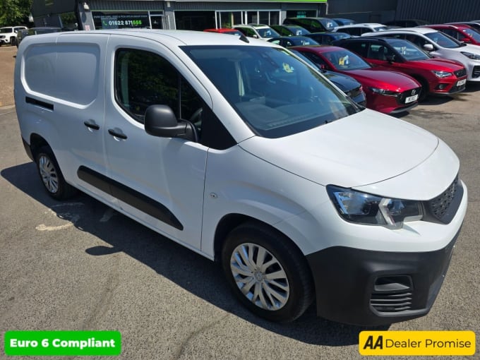 2025 Peugeot Partner