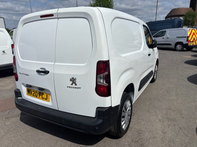 2025 Peugeot Partner