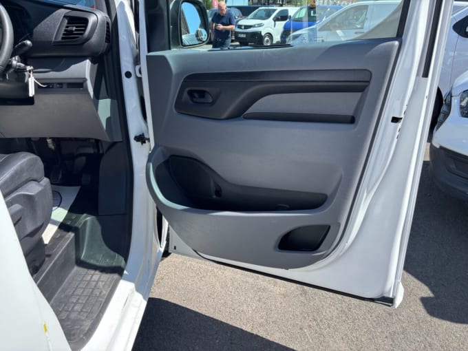 2025 Vauxhall Vivaro