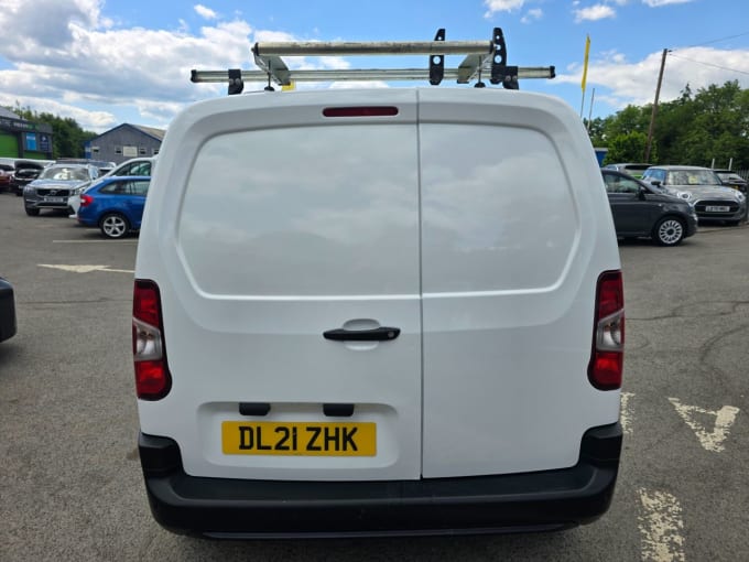2025 Vauxhall Combo
