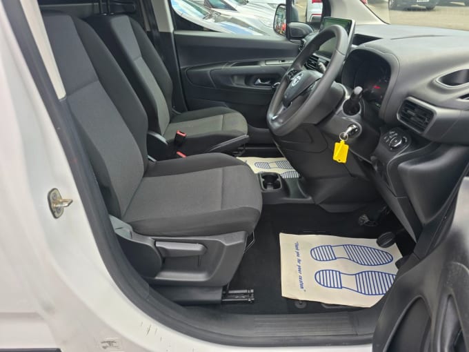 2025 Vauxhall Combo