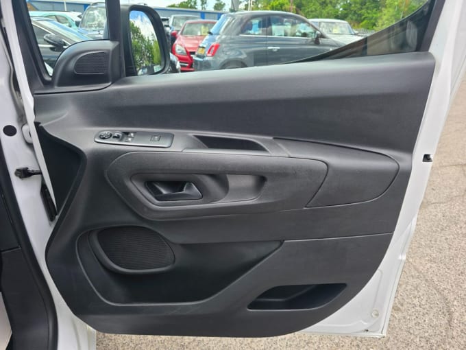 2025 Vauxhall Combo