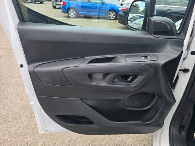 2025 Vauxhall Combo